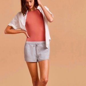 Aritzia Community Habitus Linen Shorts Sz M